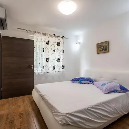 Vila Eden With Private Pool Valtura